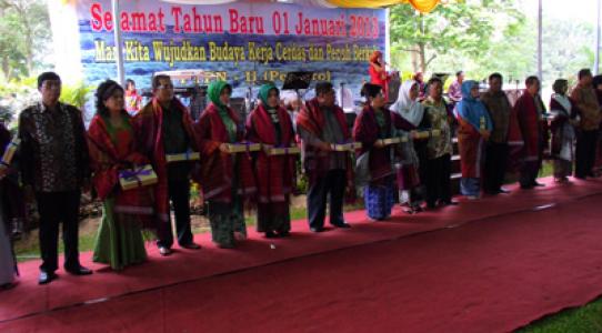PTPN II Gelar Resepsi Tahun Baru 2013 dan Lepas Karyawan/Pimpinan Purna Karya